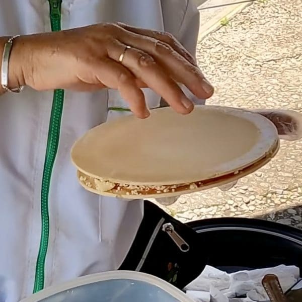 large wafer with sweet filling inside this Colombian Obleas recipe