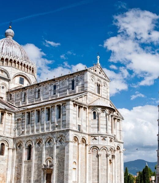 leaning tower of pisa in italy