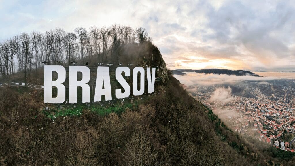 hollywood type sign with brasov written
