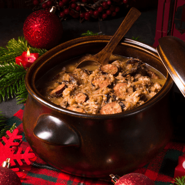 pot of bigos stew
