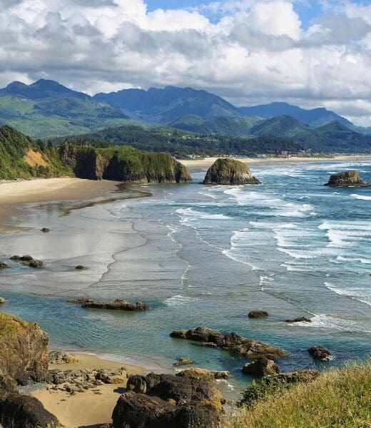 shoreline of cannon beach oregon