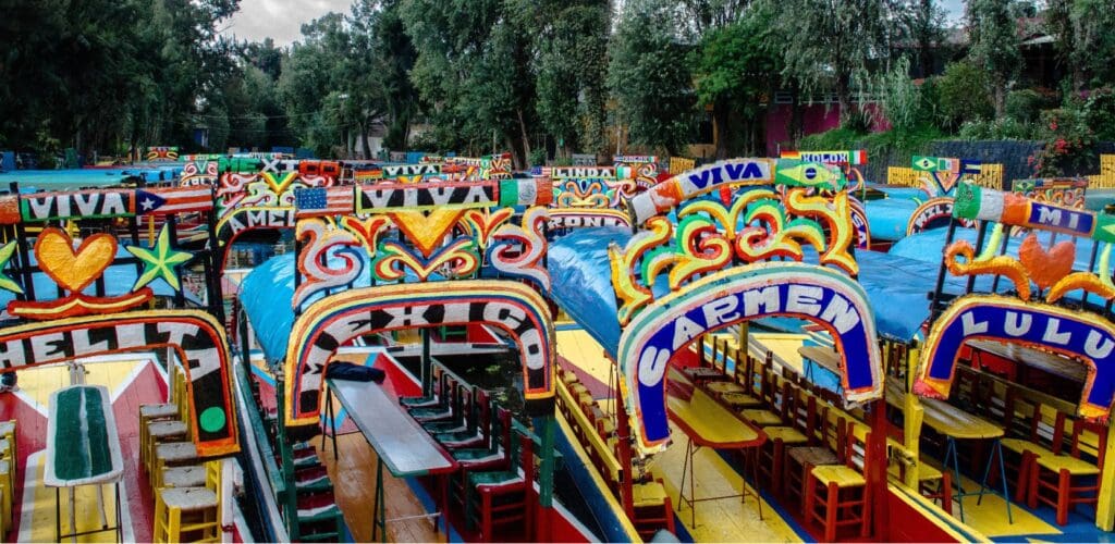 Colorful boats in the Xochimilco floating gardens