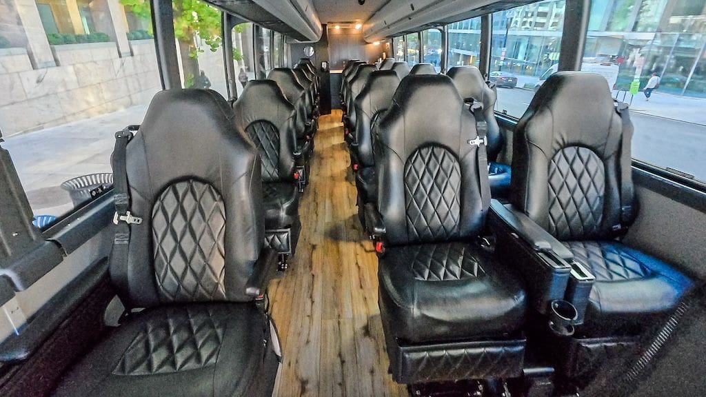 seating arrangement in jet bus